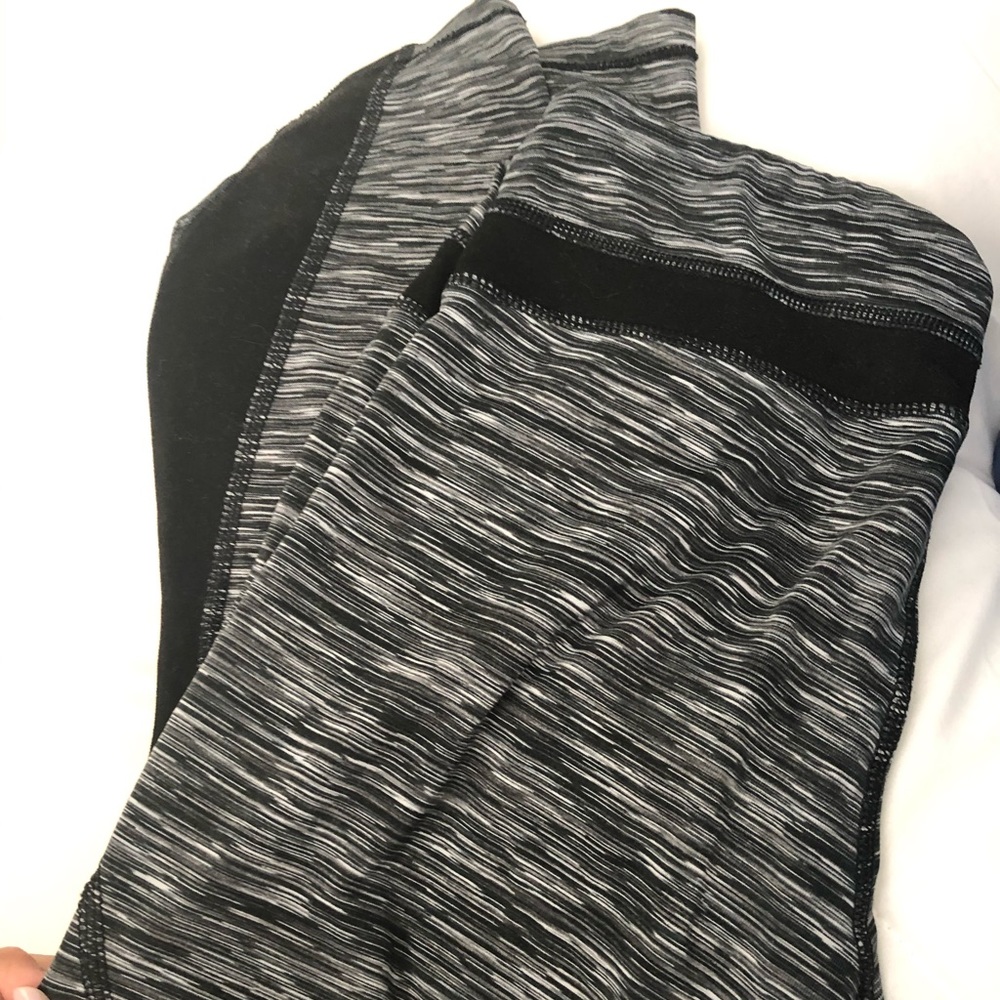 Grey Cropped Leggings
